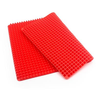 Chine Custom Clean Stocked Food Grade Pyramid Oven Drain Oil Pad Heat-Resistant Non-Stick Silicone Easily Baking Mat For Cooking à vendre