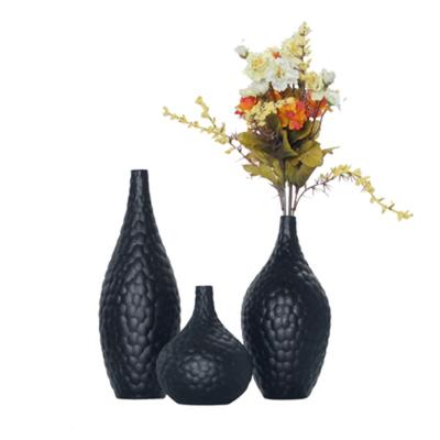 China (1300 Degrees) Art Decoration Living Room Model High Temperature Fired Ceramic Vase Simple Creative Handmade Home Decor Vase Room Decoration Black And White for sale