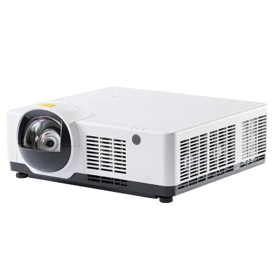 China Projector de lançamento curto de cinema 4K 6500 lumens Triple Laser Projector à venda