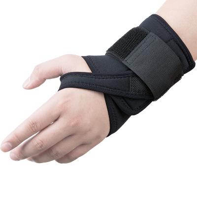 China New Comfortable Wrist Guard Protective Wrist Support Skatiing Ski Skateboard for sale