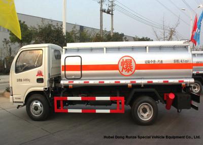 Cina camion di consegna di olio combustibile di rifornimento di carburante 4x2 4000 L con il freno appiattito dell'aria del circuito doppio in vendita