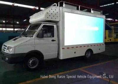 China Camión video a todo color de la pantalla LED de IVECO P10 con la caja de la cartelera de Digitaces LED en venta