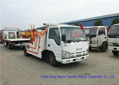 China ISUZU Light Duty Road Wrecker Tow Truck For Cars SUV Road Recovery Euro 5 for sale