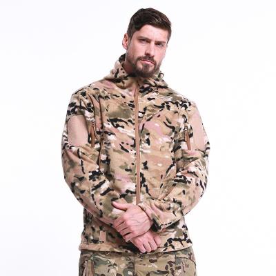 China Waterproof Breathable Wholesale Camouflage Windproof Ventilation Keep Warm Quality Goods Winter Fleece Clothing for sale