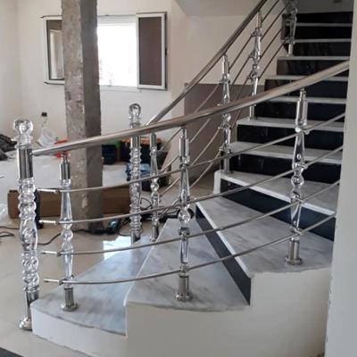 China Wholesale Modern Round Baluster Mold PMMA Acrylic Crystal Stair Base Column For Villa for sale