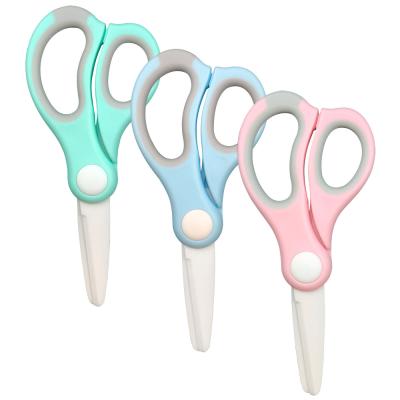 China BPA free baby products 2021 new NO--sharpening ceramic material blade grade baby food and edible pp scissors wholesale for sale