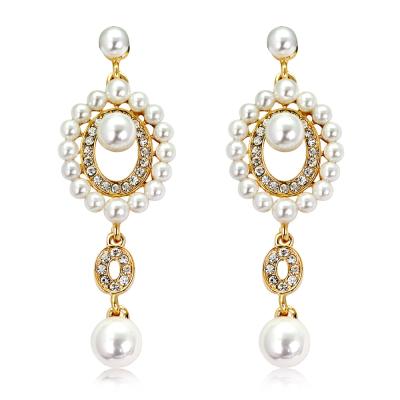 China CLASSIC mixed pearl earrings designs diamont earrings tassel stud earrings for women fashion jewelry for sale