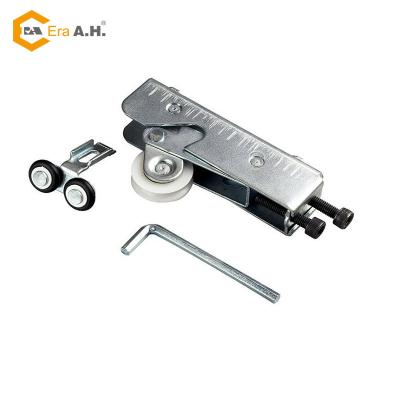 China Popular and hot sale modern good quality sliding roller fittings and sliding door systems and furniture fittings roller wheels for sale