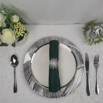 China 2021 New Arrival Disposable Silver Plastic Charger Dishes For Wedding Party for sale