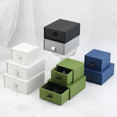 Chine Adaptez les boîtes aux besoins du client de empaquetage de cadeau blanc de bijoux de LOGO Drawer Packaging Boxes Plain à vendre