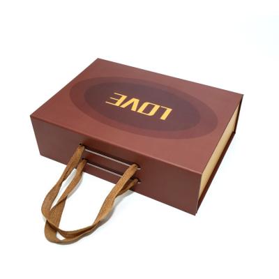 China Wine Clothing Packaging Portable Folding Box Magnet High End Flip Gift Box for sale