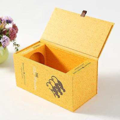 China Single Pack Red Wine Packaging Box Iron Suction Flip Top Gift Box Customized for sale