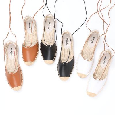 China Summer Fashion Cowhide Breathable Hot Selling Flat Sandals For Women And Ladies for sale