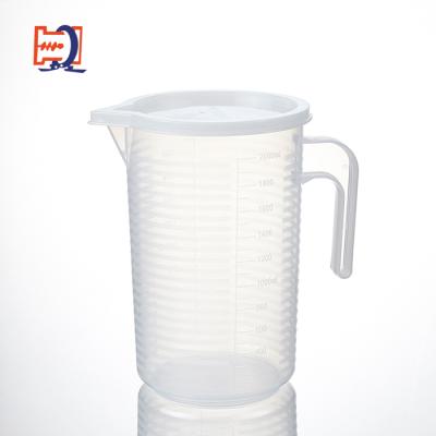 China Kitchen Bakery PC Liquid Milk Water Plastic Measuring Cup for sale