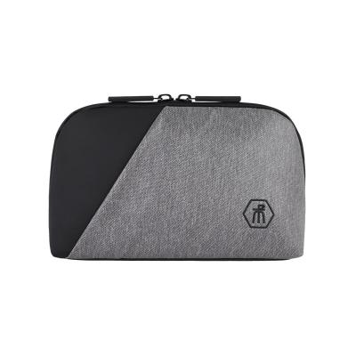 China High Quality Waterproof Fabrics 600D Gray And Black Nylon Water Resistant Simple Portable Travel Makeup Toiletry Bag for sale