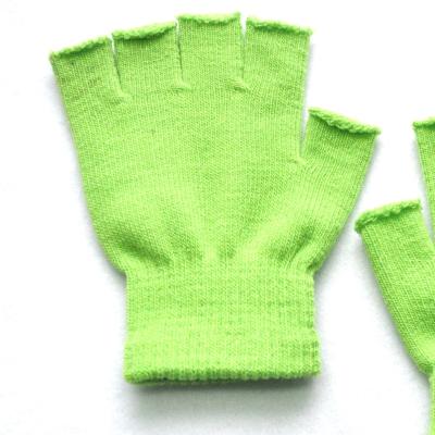 China Custom Warmth Logo Acrylic Knitted Soft Wholesale Jacquard Winter Daily Life Glove for sale