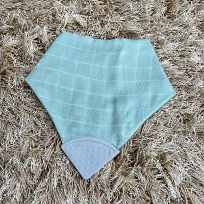 China 30% Sustainable Bamboo 70% Machine Washable Muslin Silicone Breathable Bib for sale