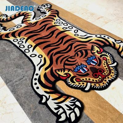 China Tiger Shape Rugs Living Room Washable Custom Handmade Tufted Animal Figure Blanket And Rug Under The Table for sale