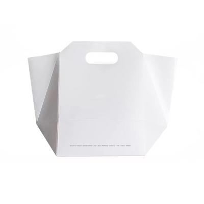 China Factory direct sales recyclable high quality fashion high-end packaging paper bags for sale