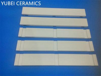 Cina Piastrine ceramiche dell'isolamento dell'allumina, piastrina resistente all'uso AL2O3 in vendita