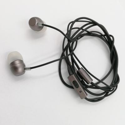 China In-Ear High-End Golden Metal Earphone With Mic Band Cable Ariculares for sale