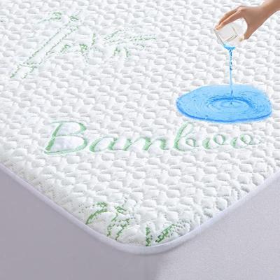 China Anti Dust Mite Cooling Bamboo Waterproof Mattress Protector, Breathable 3D Air Fabric Premium Mattress Cover for sale