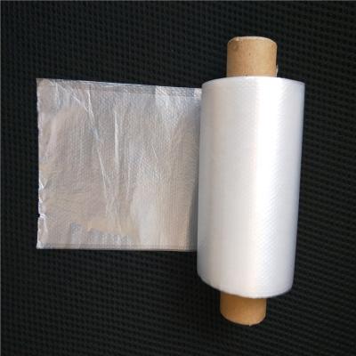 China Disposable Clear Food Bags On Roll With Paper Core For Europe Market for sale