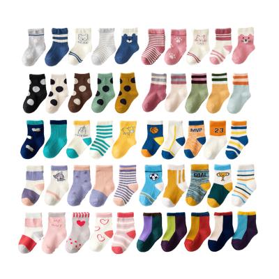 China New QUICK DRY 40 Custom Designs 5 Pack Baby Socks Anti Slip Kids Socks Cute Baby (Old) Ankle Socks Set Boys Girls Soft Cotton Cartoon for sale