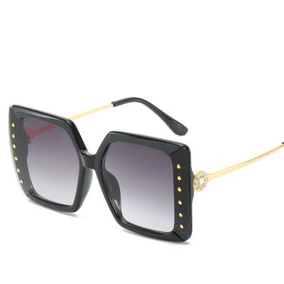 China Custom Famous Branded Sunglasses Logo Black Ac Womens Oversized Oversized Sunglasses 2021 Oversized Sunglasses for sale