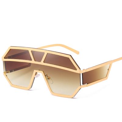 China Famous Sunglasses 2021 Summer Brand Motorcycle Sunglasses Woman Oversized Oversized Sunglasses Men for sale