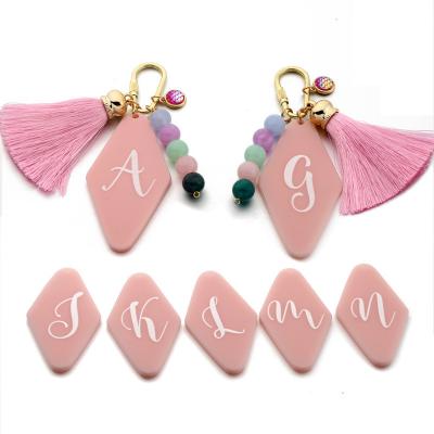 China Wholesale Cute Custom Acrylic Logo Letters Acrylic Key Chain Bag Alphabet Key Chain Bag Accessories With Tassel for sale