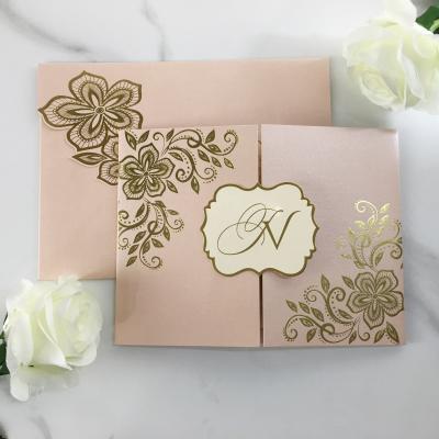 China Popular Europe Pale Pink Wedding Invitations Gatefold Paper Wedding Card With Gorgeous Gold Foil Design for sale