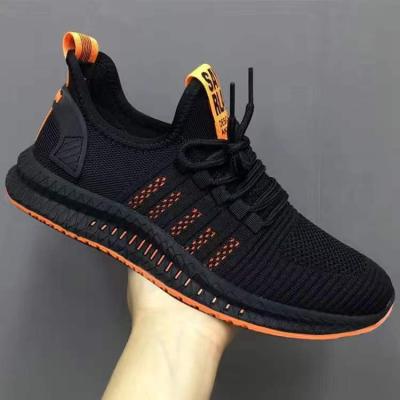 China The fashion trend manufacturer is the soft bottom trend of new running shoes breathable motion sports shoes portable net cloth shoes for sale