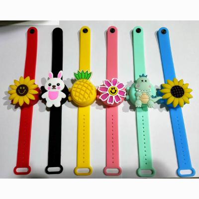 China Adjustable Manos Pulsera de silicona de Dispensador de esterilizacion Desinfectante De d'alcohol de scam desinfeccion Cartoon Pulsera de Gel De for sale