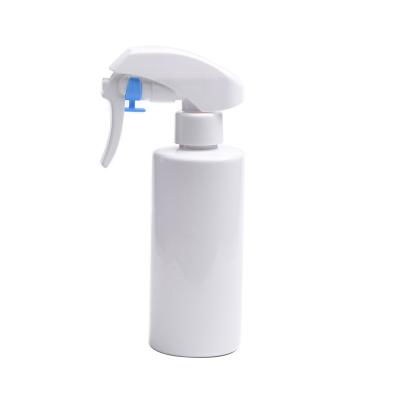 China Cleaning Custom Colors Plastic Bottles 100ml 200ml 300ml 400ml 500ml Light Steam Trigger Plastic Spray Bottle for sale