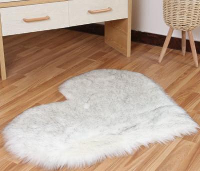 China New Trends Washable Carpet Faux Wool Blankets Microfiber Sheepskin Rug Blankets Fluffy Carpets for sale