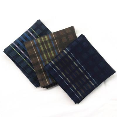 China Premium Quality Cotton Pocket Stripe Fashion 43x43cm High Fashion Men Women Plaid Square Handkerchief for sale