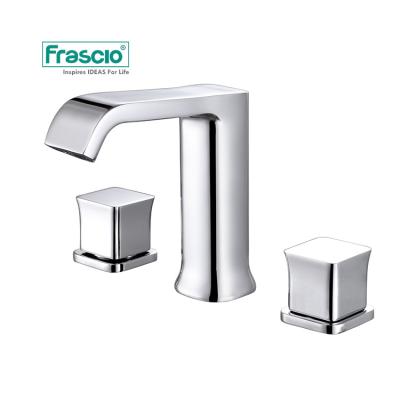 China Luxury Frascio Metered Faucets Mixer In The Toilet Room 2 Handles Bathroom Gold Basin Faucet With European Styles For Double Basin Water Faucet Tap for sale