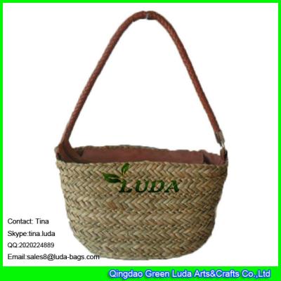 China LUDA long shoulder strap bag seagrass straw sling straw handbags for sale