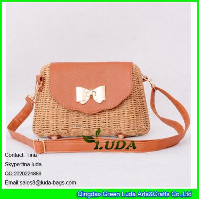 中国 LDTT-012 Handmade paper straw shoulder bag fashion girls'  straw rattan bags 販売のため