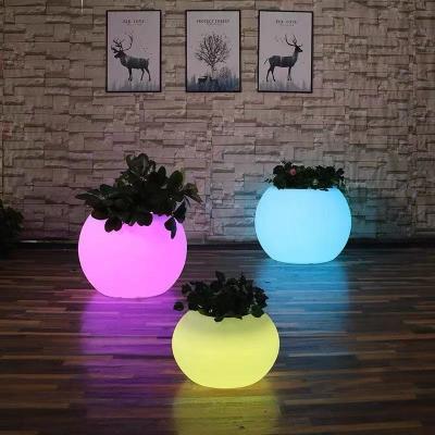 China New Product Modern Modern Flowers Lamp Customization Bright Solar RGB Led Floating Light for sale