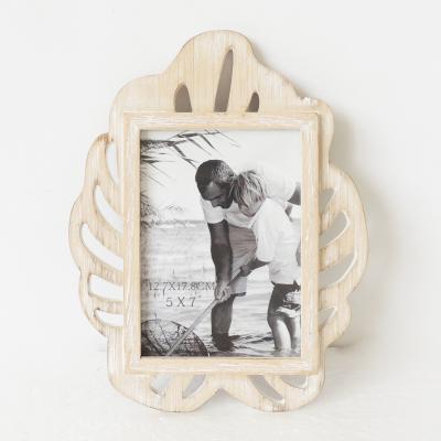 China 100% Handmade Smart Home Antique Wooden Wall Frame Metal Picture Photos for sale