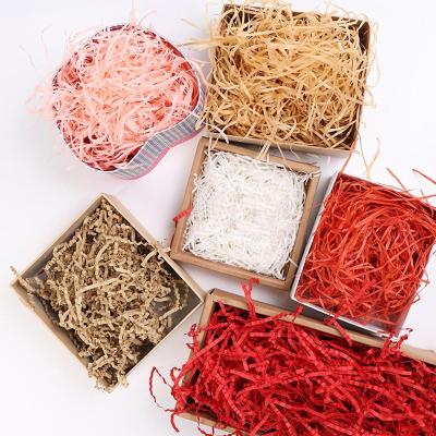 China Biodegradable Brown Paper Gift Basket Raffia Filling Wrapping Krinkle Paper Shred Glitter Crincle Crinkle Stuffing Shredded Paper for sale