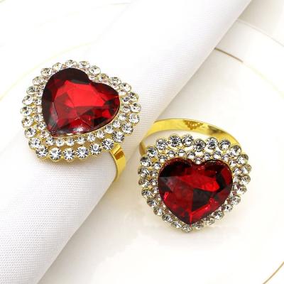 China Heart Shaped Rhinestone Napkin Ring Stand Valentine's Day Loose Crystal Red Napkin Ring For Table Decoration for sale