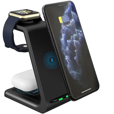 China Mobile phone for iphone wireless charger 3 in 1 magnetic fast charging station dock 2021 new 15W for sale