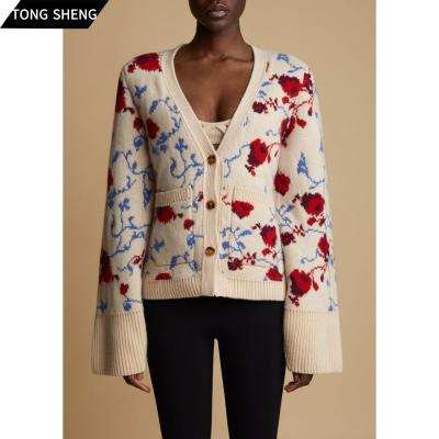 China Tong Sheng Women Button Pockets Floral Anti-wrinkle Jacquard Intarsia Scarlet Cardigans Sweater for sale