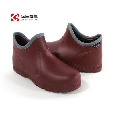 China Waterproof Fashionable Soft Natural Rubber Rain Boots For Anti - Skid Super Lightweight Anti - Oil for sale