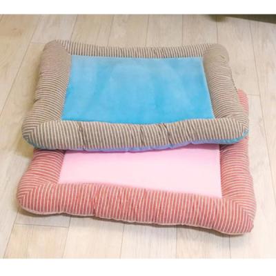 China Summer Viable Hot Sale Washable Ice Silk Mat Dog Pet Cooling Bed for sale