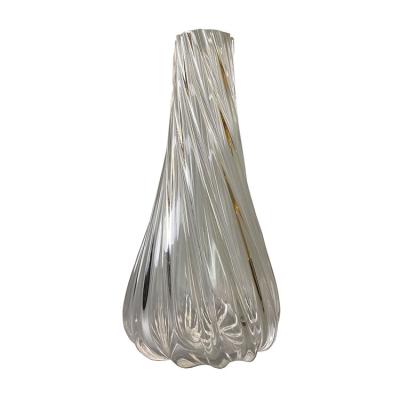 China Family decorate China Guangdong low price glass flower vase home decorating antique vase accesory for sale