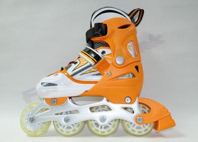 China Zapatos patinadores en línea de los niños interiores al aire libre con el tamaño modificado para requisitos particulares transportes Abec-5 en venta